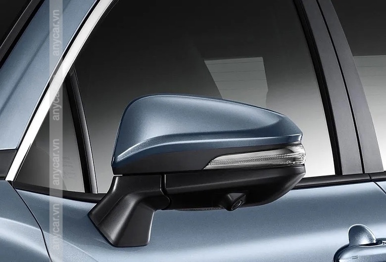 Gương chiếu hậu của Toyota Corolla Cross có tính năng gập chỉnh/điện tích hợp đèn báo rẽ