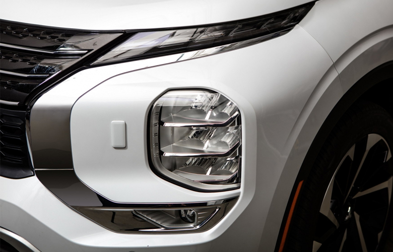 Hệ thống đèn xe Mitsubishi Outlander 2023