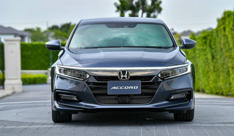 Đầu xe Honda Accord 2022 thanh lịch và tinh tế