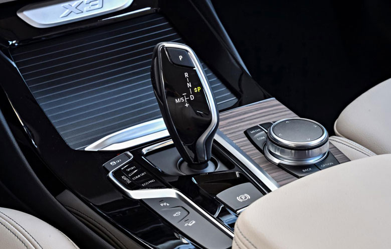 Bảng điều khiển của BMW X3 2022