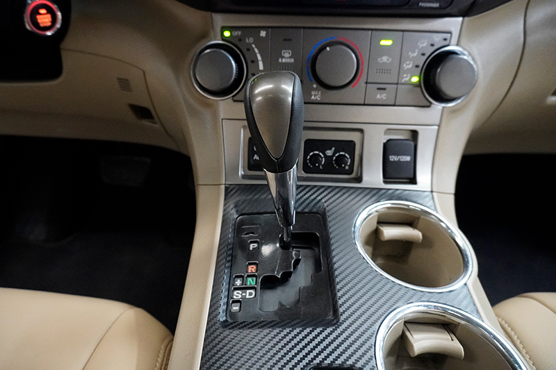 Toyota HighLander SE 2.7AT 2011 - 13