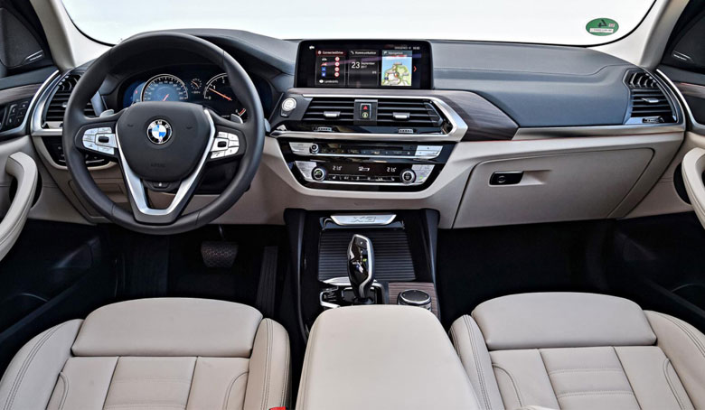 Bảng taplo của BMW X3 2022