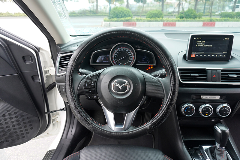 Mazda 3 HB 1.5AT 2017 - 10