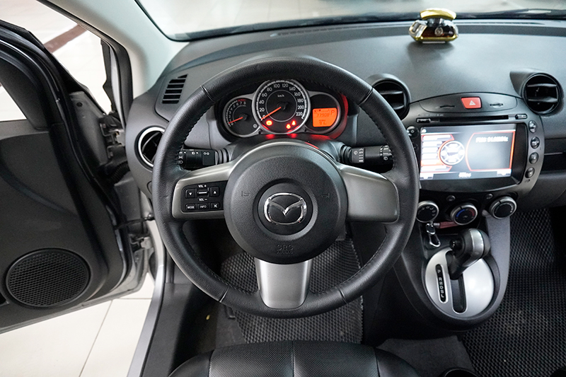 Mazda 2S 1.5AT 2015 - 10