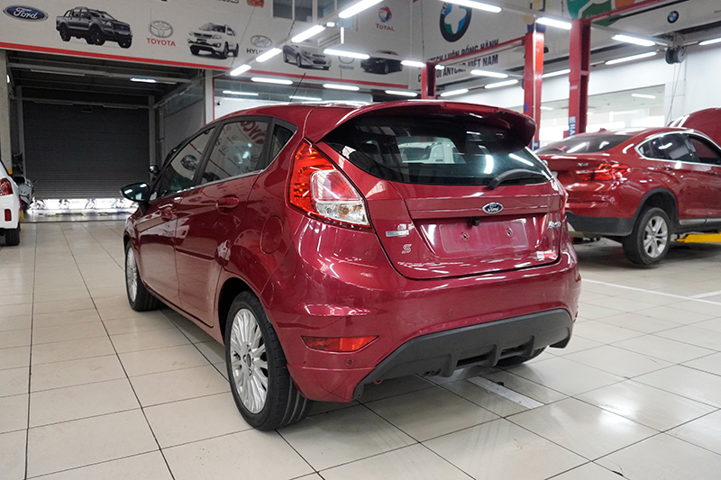 Ford Fiesta Ecoboost 1.0AT 2016 - 8