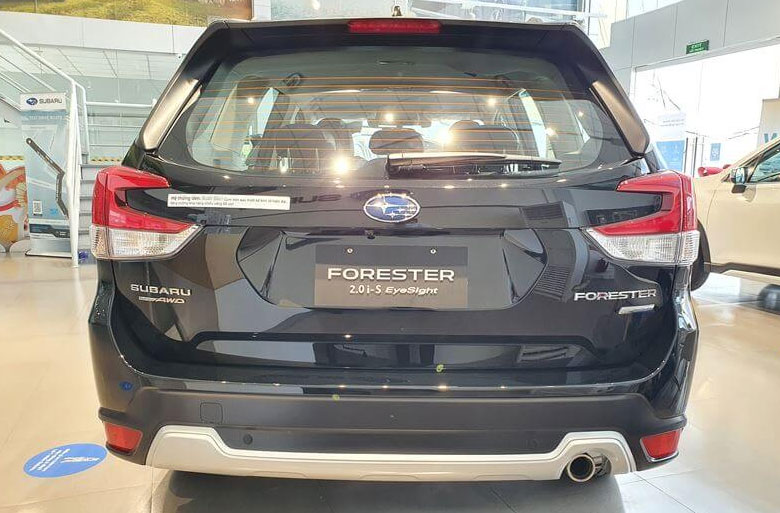 Đuôi xe Subaru Forester 2022