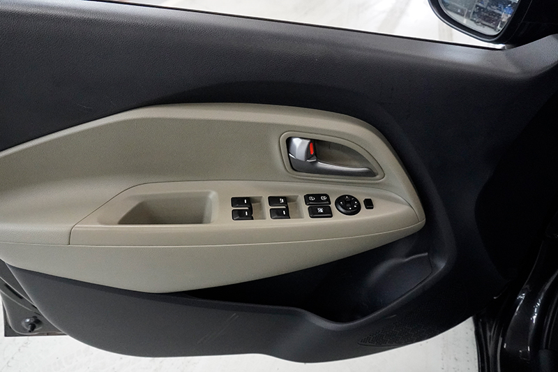 Kia Rio Hatchback 1.4AT 2014 - 9
