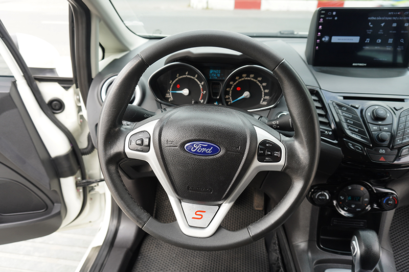 Tập tin2014 Ford Fiesta WZ 15 Sport EcoBoost 5door hatchback  20151223 01jpg  Wikipedia tiếng Việt