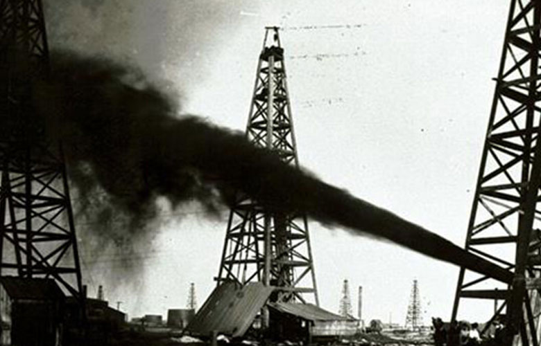 Năm 1901 Mỹ đã phát hiện được một trữ lượng dầu thô rất lớn ở Texas