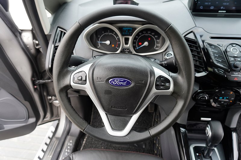 Ford EcoSport Titanium 1.5AT 2017 - 11