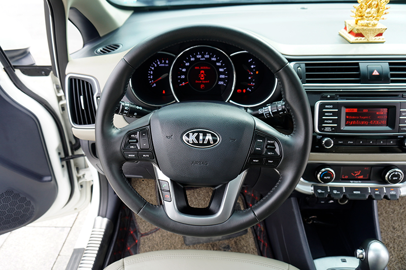 Kia Rio Hatchback 1.4AT 2015 - 11