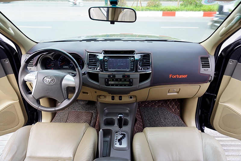 Toyota Fortuner 2.7AT 2012 - 12