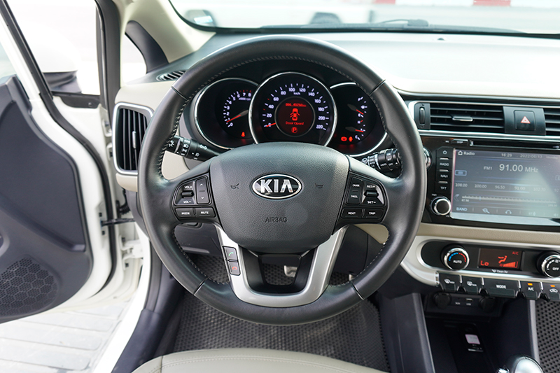Kia Rio Hatchback 1.4AT  2015 - 11