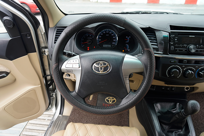 Toyota Fortuner 2.5MT 2015 - 11