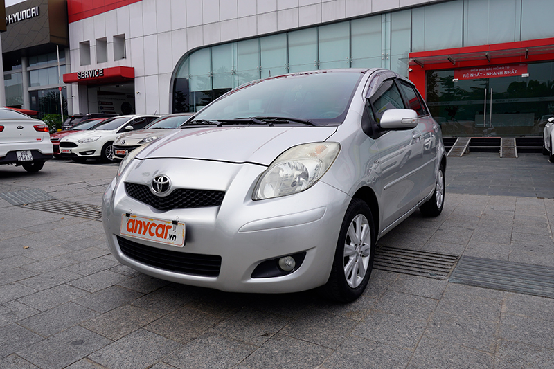 Toyota Yaris 1.5AT 2011 - 3