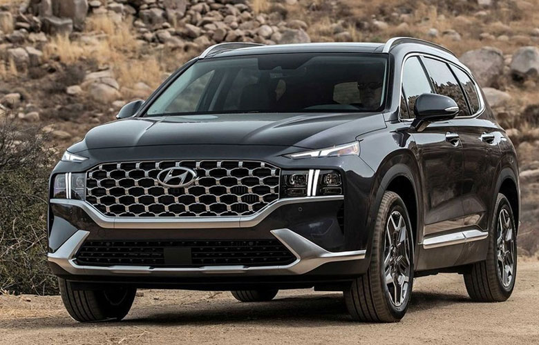 Cụm đèn pha trên Hyundai Santafe 2021 đã được nâng lên cao hơn so với thế hệ tiền nhiệm