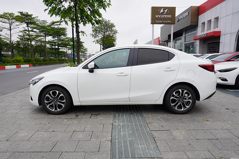 Mazda 2 1.5L AT 2015 - 5
