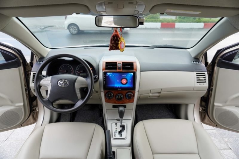 Toyota Corolla Altis 1.6AT 2011 - 11