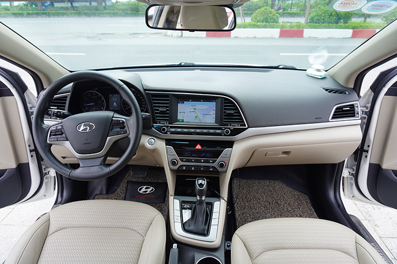 Hyundai Elantra  GLS 1.6L AT 2018 - 11
