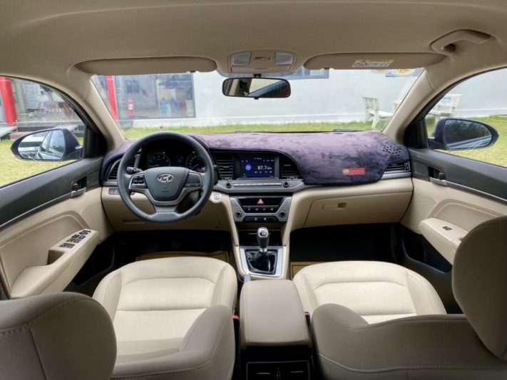 Hyundai Elantra 1.6MT 2019 - 8