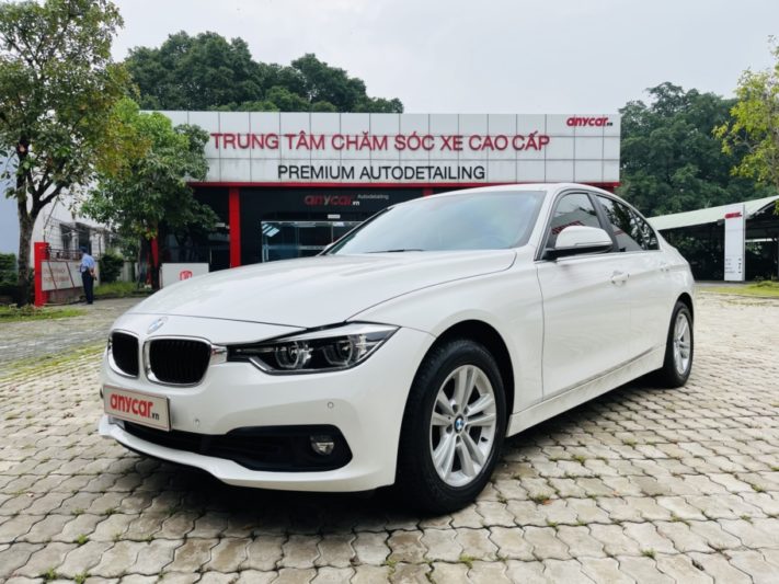 BMW 320i 2.0AT 2017 - 3