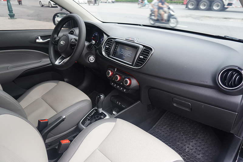 Kia Soluto Deluxe Sedan  1.4AT 2020 - 10