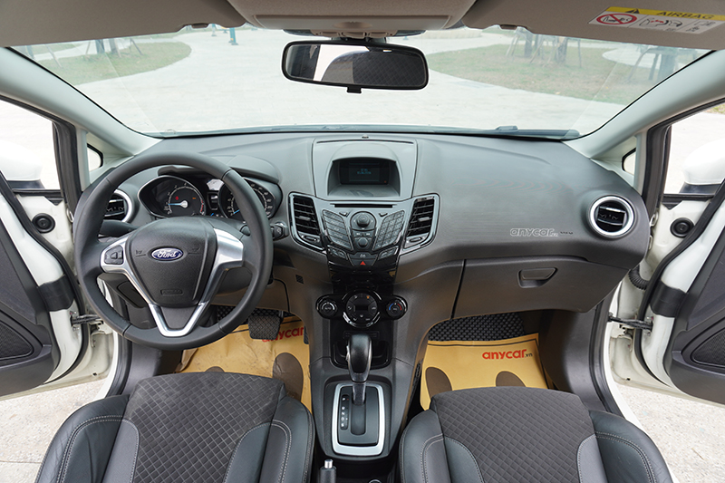 Ford Fiesta 1.0AT 2016 - 13