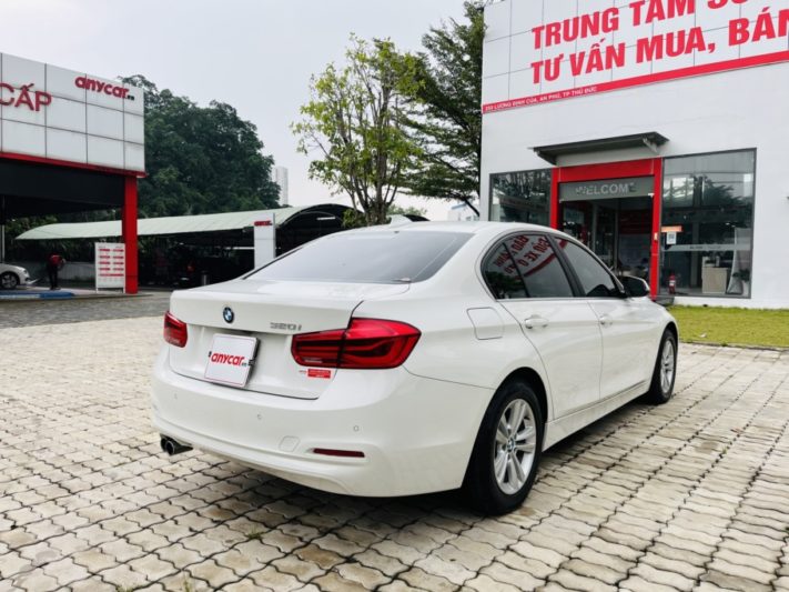 BMW 320i 2.0AT 2017 - 6