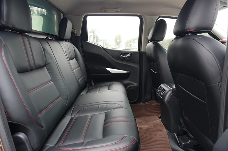 Nissan Navara SL 2.5L MT 4WD 2017 - 15