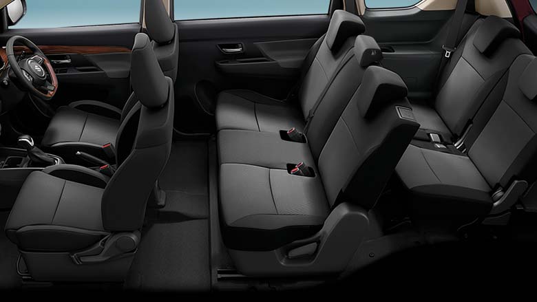 Suzuki Ertiga 2023 cung cấp cabin không tương ứng rộng rãi