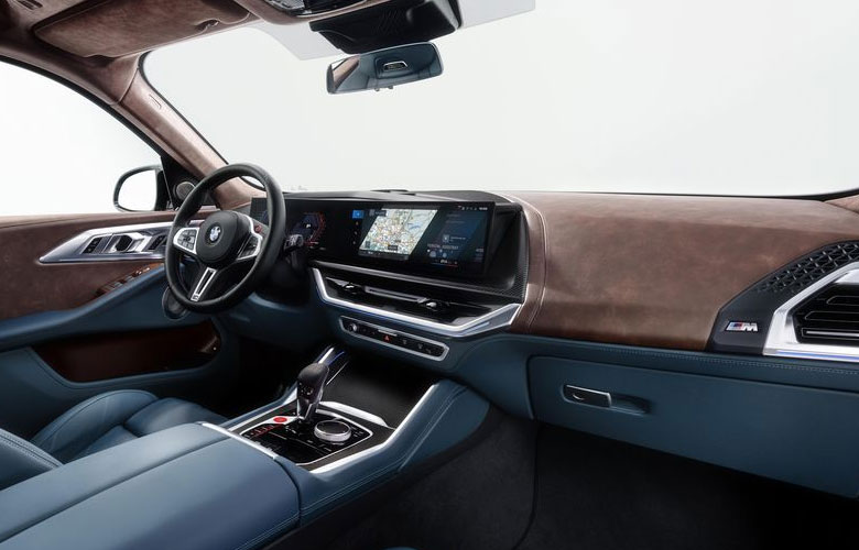 Khoang nội thất của BMW XM 2023 được đánh giá rất cao về mặt thiết kế