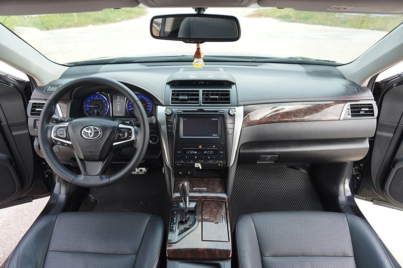 Toyota Camry Q 2.5AT 2016 - 12