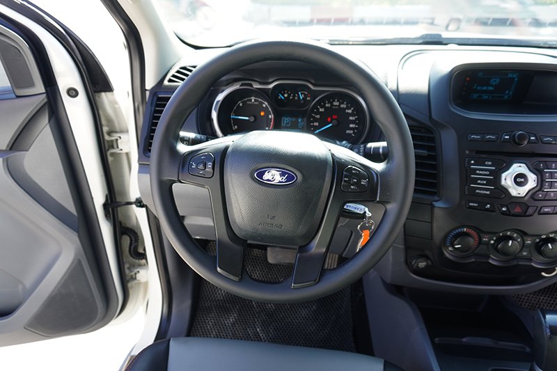 Ford Ranger XLS 2.2L AT 2017 - 13