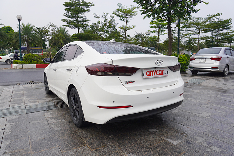 Hyundai Elantra GLS 1.6L 2017 - 5