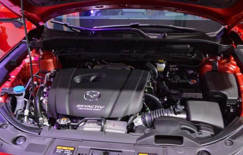 Mazda CX-8 2023 sử dụng động cơ xăng 2.5L hút khí tự nhiên