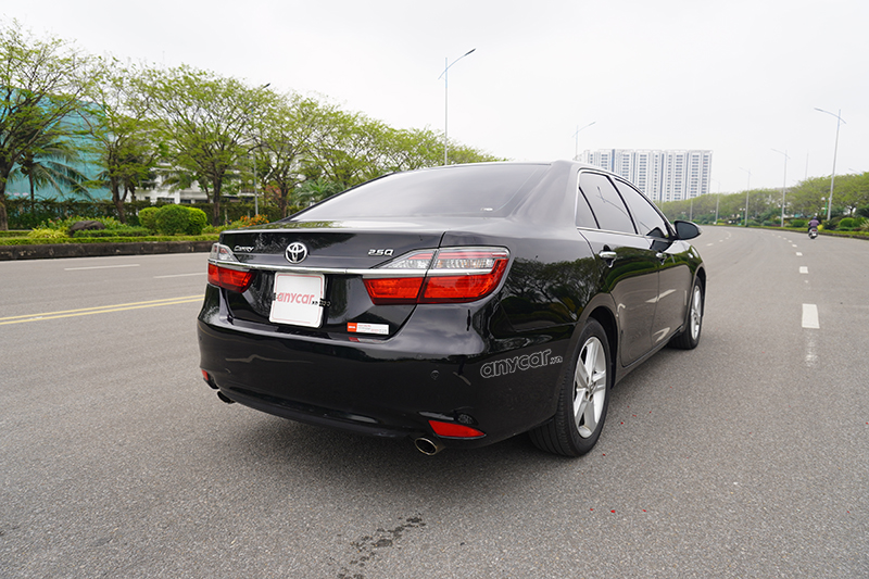 Toyota Camry Q 2.5AT 2016 - 6