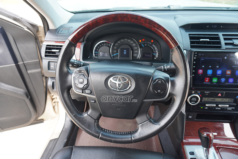 Toyota Camry Q 2.5AT 2014 - 10