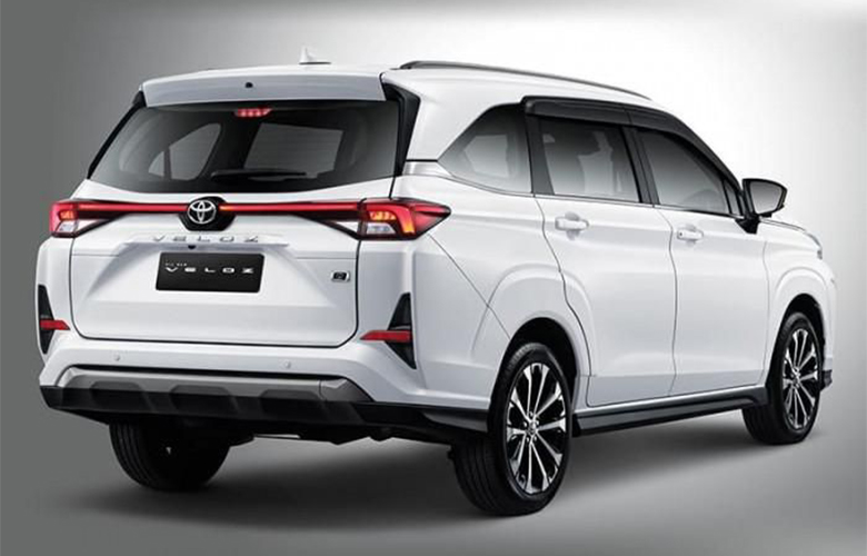 Toyota Veloz 2023 sở hữu đuôi xe thanh thoát có nhiều điểm nhấn