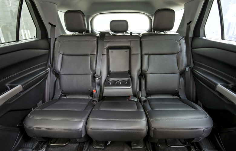 Ghế ngồi của Ford Explorer là ghế ngồi bọc da với nhiều chức năng đi kèm