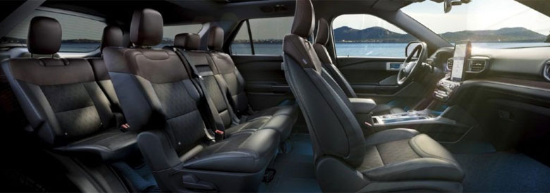 Khoang nội thất của Ford Explorer 2023 được đánh giá cao về độ rộng rãi 