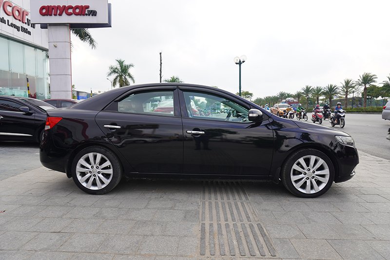 Kia Forte 1.6L AT 2010 - 4