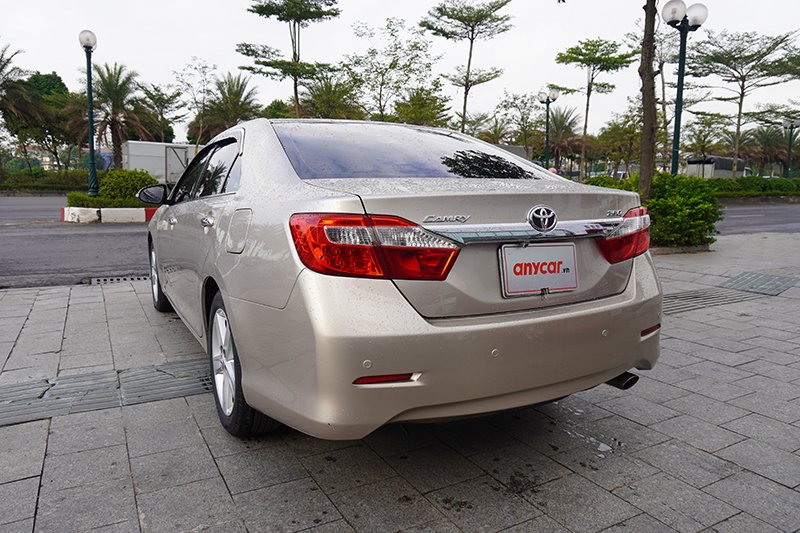 Toyota Camry Q 2.5AT 2014 - 8
