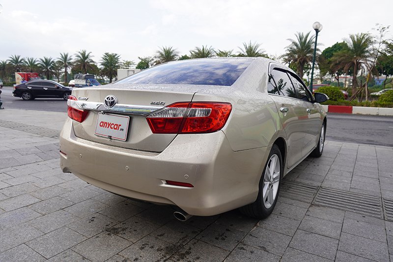Toyota Camry Q 2.5AT 2014 - 6