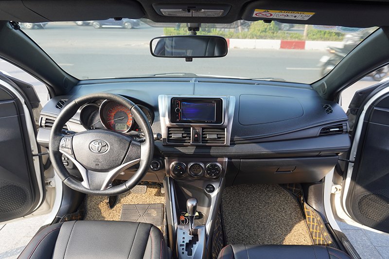 Toyota Yaris G 1.3L AT 2015 - 12