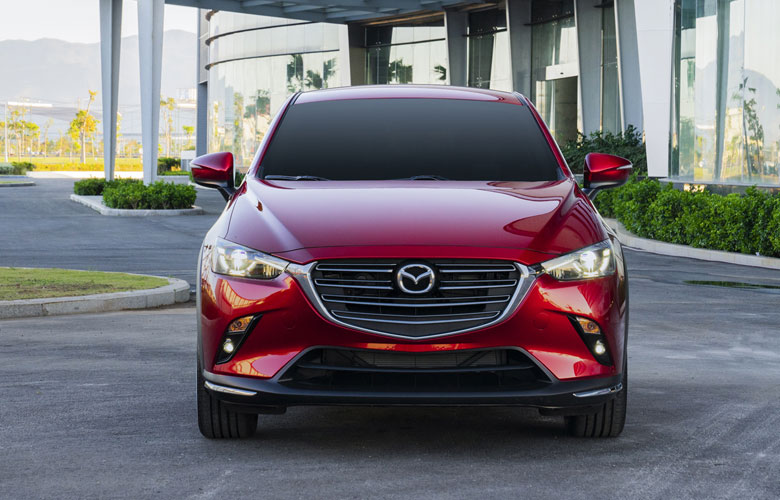 Mazda CX-3 sở hữu bộ lưới tản nhiệt bắt mắt hình đa giác mạ crom sang trọng