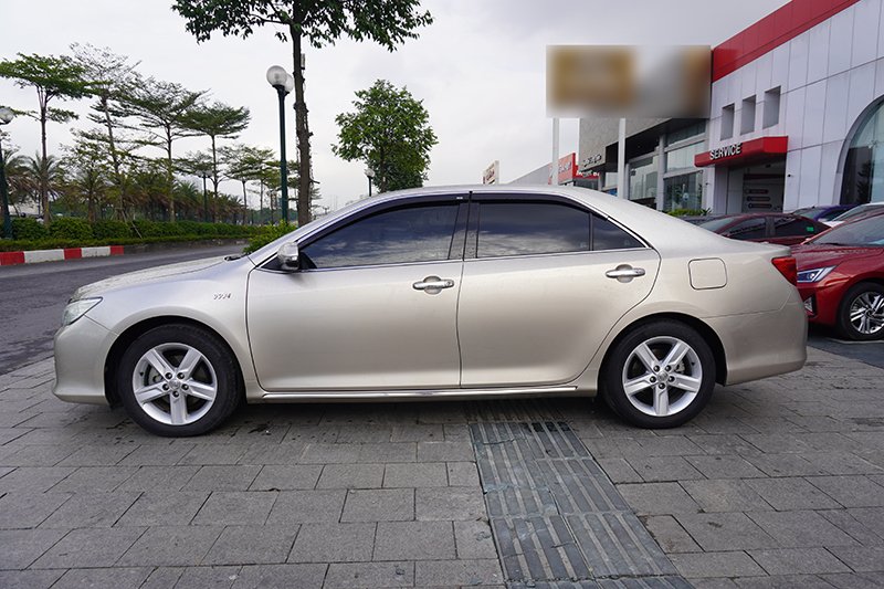 Toyota Camry Q 2.5AT 2014 - 5