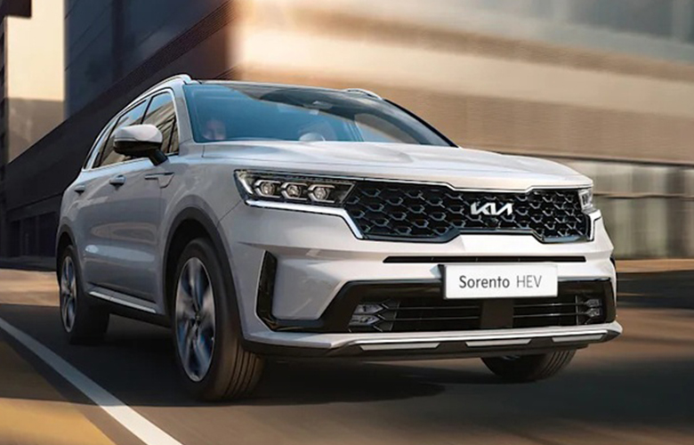 Kia Sorento Hybrid 2023 chính thức được bán ra với 5 phiên bản với giá bán từ 1,399 - 1,759 tỷ đồng