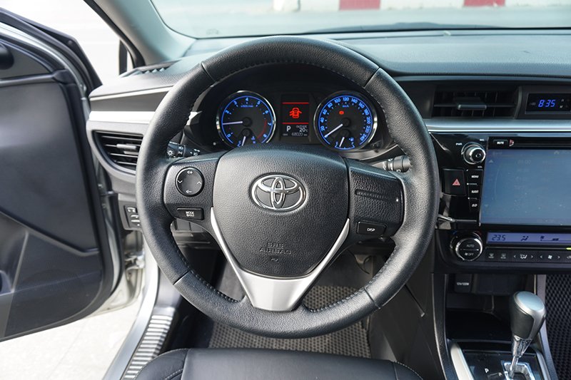 Toyota Corolla Altis G 1.8L AT 2015 - 11