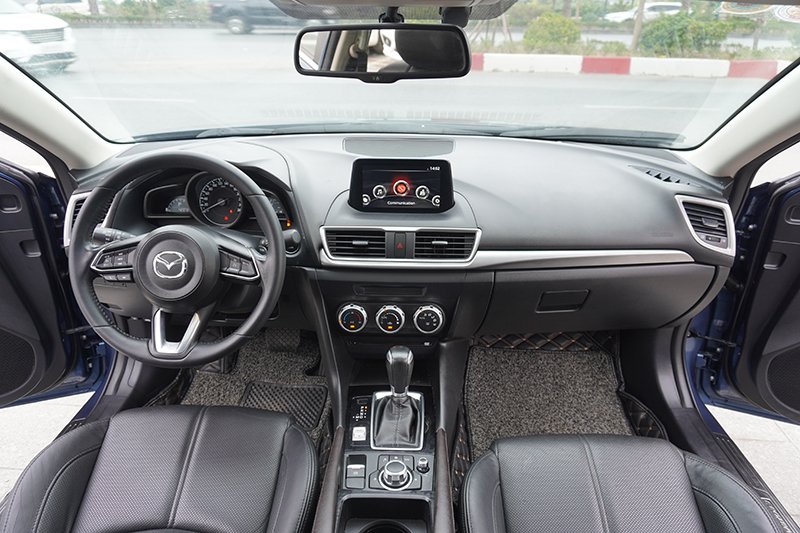 Mazda 3 1.5AT Sedan FL 2018 - 12