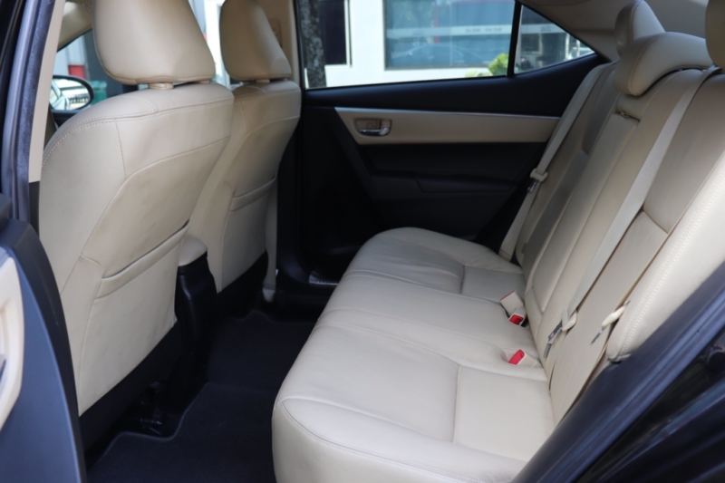 Toyota Corolla 1.8G AT 2018 - 16